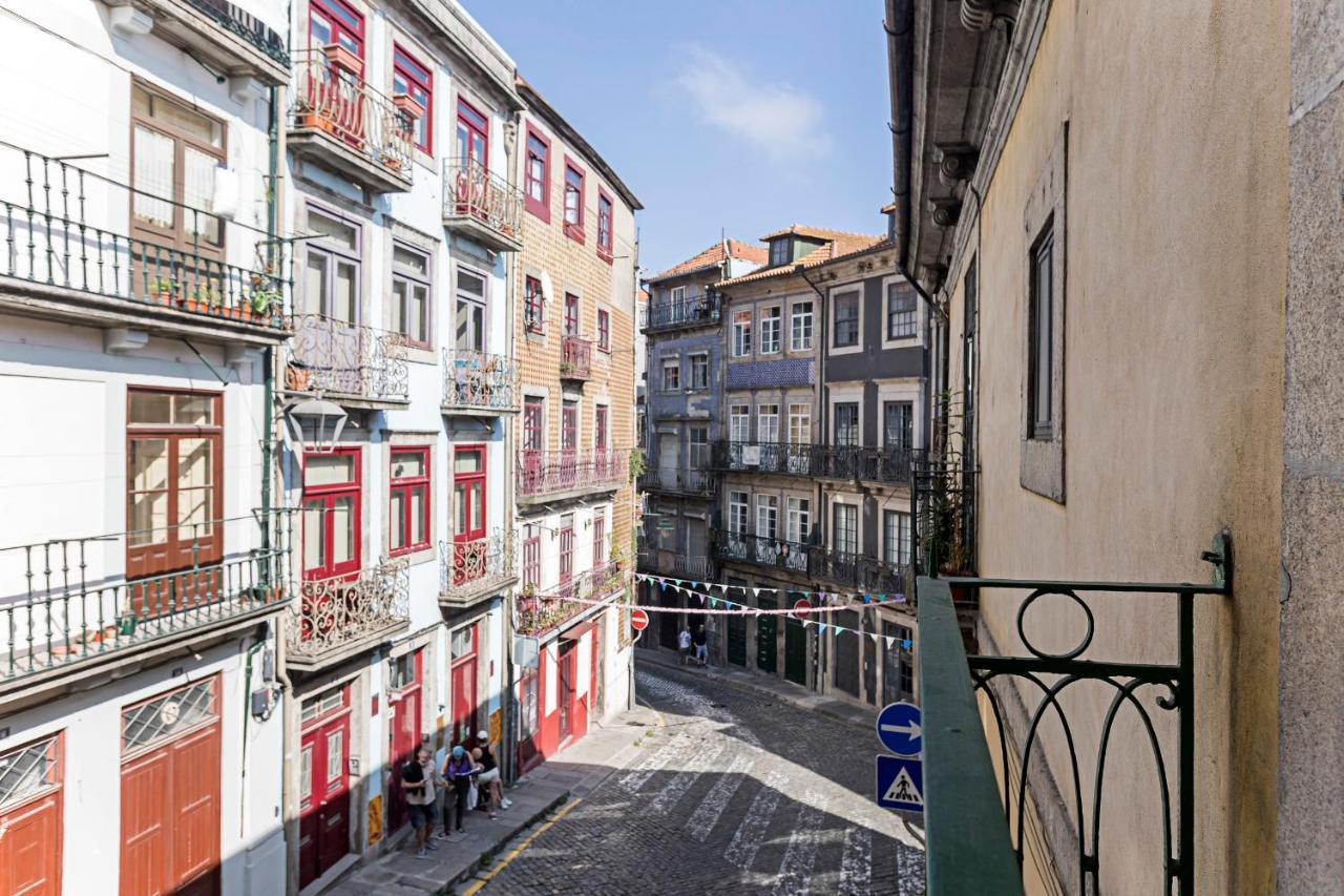 Brand New 4Br W/ 200Yrs Of History In Central Porto By Lovelystay Buitenkant foto