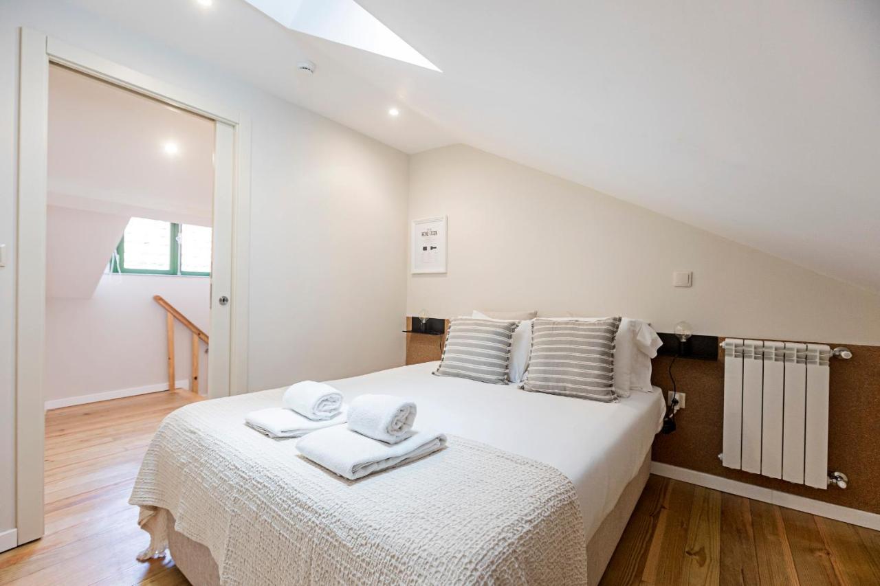 Brand New 4Br W/ 200Yrs Of History In Central Porto By Lovelystay Buitenkant foto