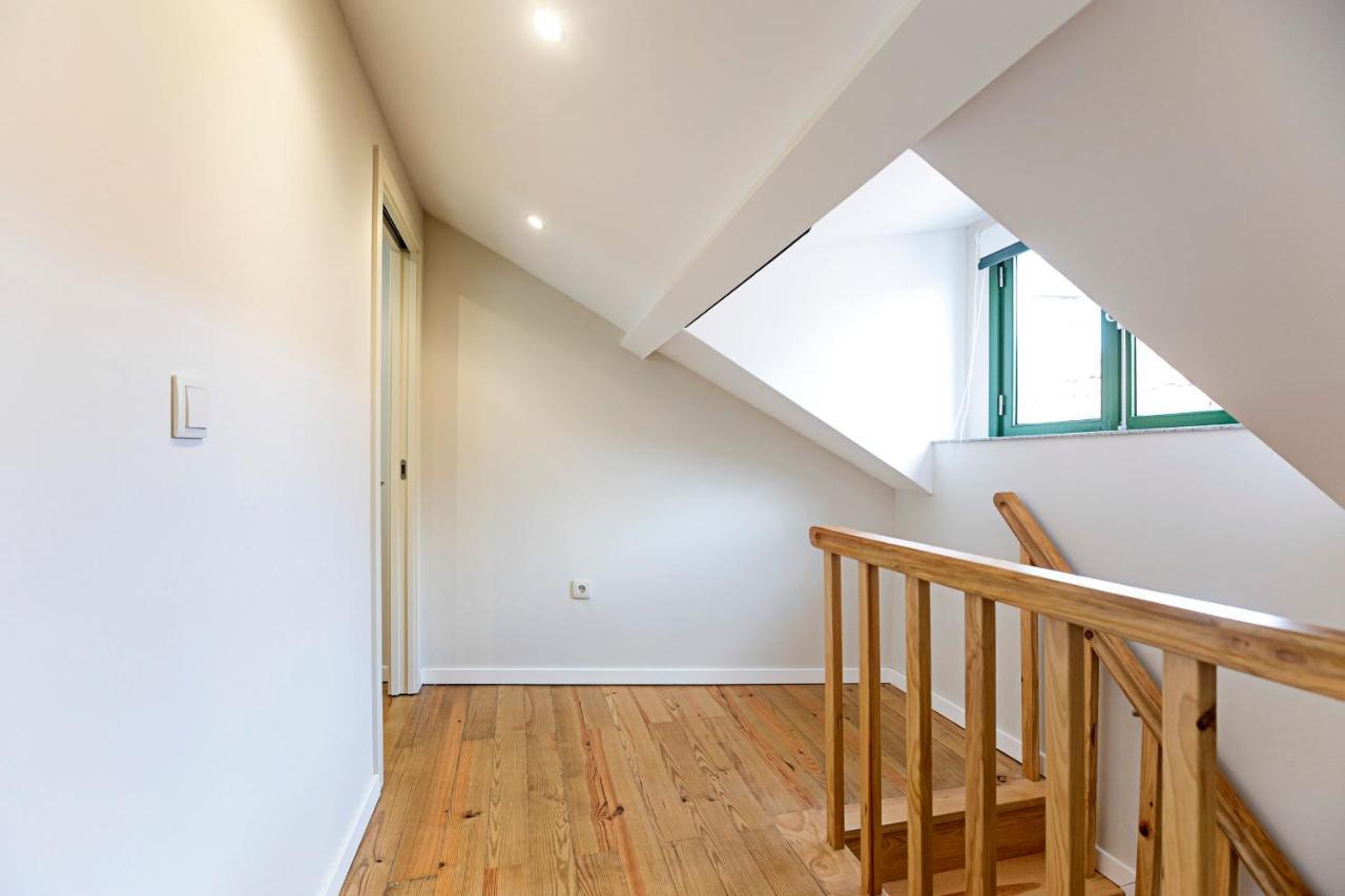 Brand New 4Br W/ 200Yrs Of History In Central Porto By Lovelystay Buitenkant foto